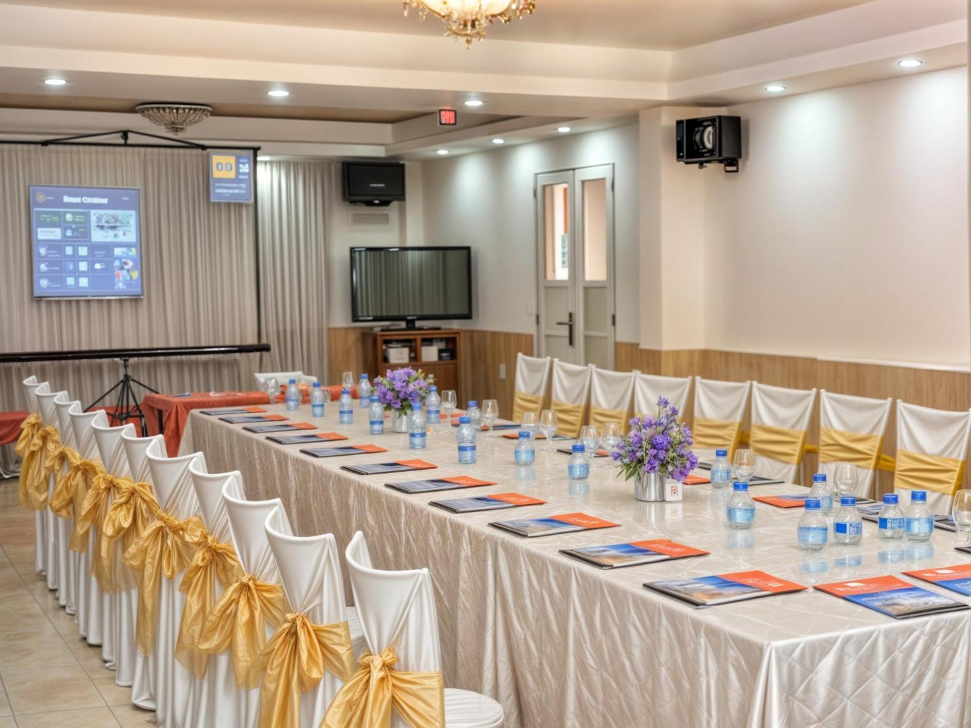 Cct Luxury Hotel Nha Trang Exterior foto